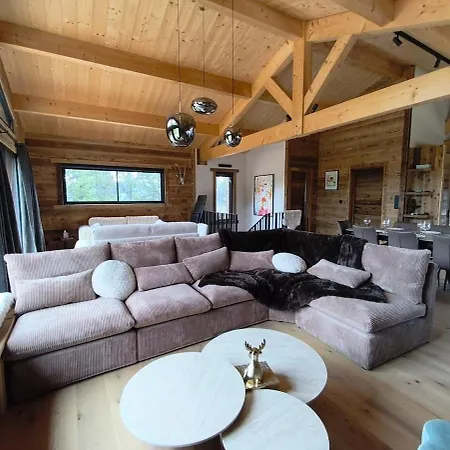 Prestige - Au Pieds - Les Angles (Pyrenees-Orientales)